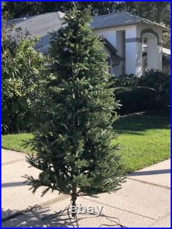 Ultra Lush Traditional Lifelike Artificial Hinged Christmas Holiday Tree 8 Foot