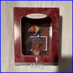 VINTAGE HALLMARKKeepsake NBA NY KNICKS Basketball Hoop Ornament Handcrafted 1998