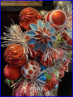 VTG CHRISTMAS ORNAMENT WREATH Plastic, Glass Ornaments 23 Blue Red, Green, Gold