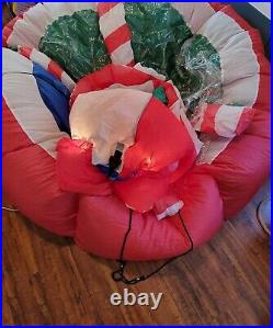 VTG Gemmy 2005 Airblown Lighted Animated 7' Christmas Carousel 12313 AS IS READ VTG Gemmy 2005 Airblown Lighted Animated 7' Christmas Carousel 12313 AS IS READ