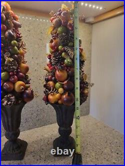 VTG Pair Christmas Tabletop Decorations 18 Artificial Fruit/Berries/Pine Cones