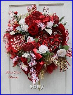 Valentine's Day Wreath Candy Box Chocolates Be Mine Sign Hearts Roses