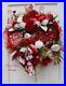 Valentine_s_Day_Wreath_Candy_Box_Chocolates_Be_Mine_Sign_Hearts_Roses_01_vwjl