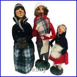 Vintage 1980 Byers Choice Carolers 3pc Set Bumpy Base Signed Joyce Byers Holiday