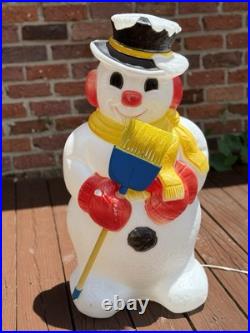 Vintage 31 TPI Blow Mold Illuminated Snowman withBroom