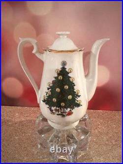 Vintage Hall China Christmas Tree & Holly Teapot Rare Mid-Century Holiday Co