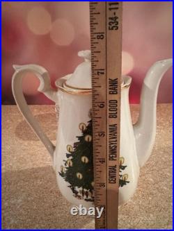 Vintage Hall China Christmas Tree & Holly Teapot Rare Mid-Century Holiday Co