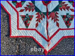 Vintage Handmade Hand Quilted Christmas Tree Skirt Star Shape Trees Wreaths 23'