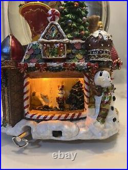 Vintage Musical Light Up NUTCRACKER Large Snow Globe with Moving Carousel 10