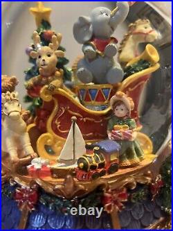 Vintage Musical Light Up NUTCRACKER Large Snow Globe with Moving Carousel 10
