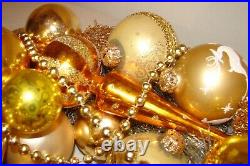Vintage Ornament Christmas Wreath Holiday Traditional Glamorous Gold 16 Vintage Ornament Christmas Wreath Holiday Traditional Glamorous Gold 16
