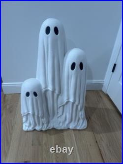 Viral 2025 Ghost Trio LED Halloween Decor NEW 32 Tall Viral 2025 Ghost Trio LED Halloween Decor NEW 32 Tall