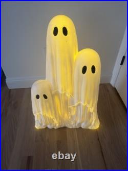 Viral 2025 Ghost Trio LED Halloween Decor NEW 32 Tall Viral 2025 Ghost Trio LED Halloween Decor NEW 32 Tall