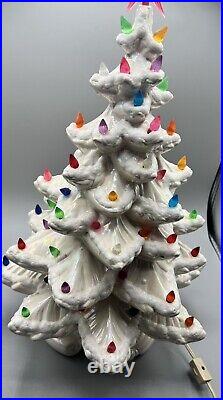 Vtg Atlantic Mold Ceramic 18 White Pearl Flocked Christmas Tree & Base Musical
