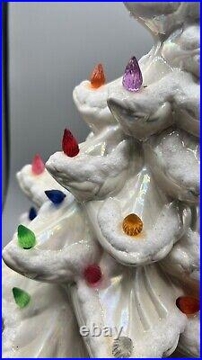 Vtg Atlantic Mold Ceramic 18 White Pearl Flocked Christmas Tree & Base Musical