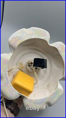 Vtg Atlantic Mold Ceramic 18 White Pearl Flocked Christmas Tree & Base Musical