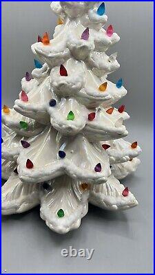 Vtg Atlantic Mold Ceramic 18 White Pearl Flocked Christmas Tree & Base Musical
