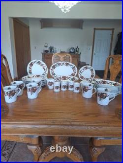 William James Stoneware 34 Piece Christmas Holiday Plaid Ribbon Fruit Dinnerware