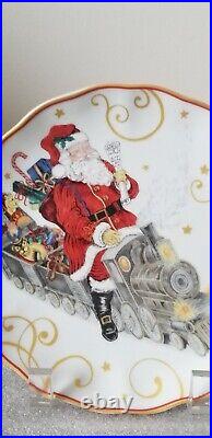 Williams Sonoma Twas the Night Before Christmas Santa on Train Plate 7.25