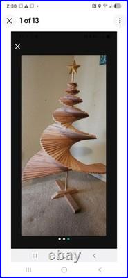 Wooden Spiral Christmas Tree